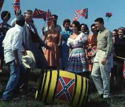 two-thousand-maniacs