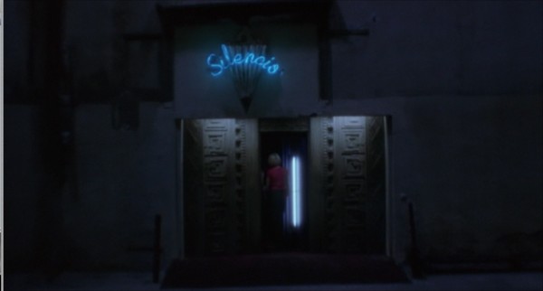 MulhollandDrive-ClubSilencio