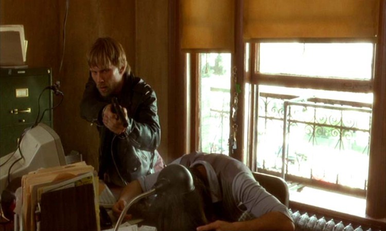 kara-film-neo-noir-sanatlog.com